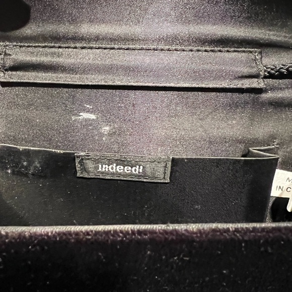 Indeed Beaded Small Clutch Strap Purse Black  Maroon Velour - Picture 8 of 8